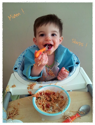 fourchette – Bébé mange seul